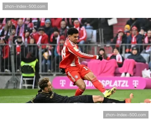 德甲榜首战实时:拜仁半场0-1落后勒沃库森,维尔茨助攻阿德利破门 德甲榜首战实时:拜仁半场0-1落后勒沃库森,维尔茨助攻阿德利破门