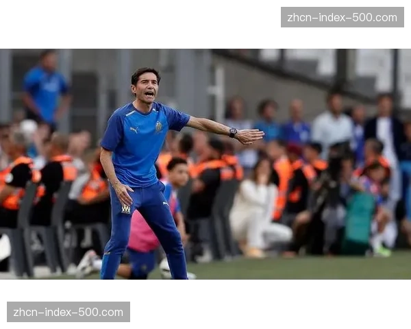 比利亚雷亚尔主帅马塞利诺专访:“我的哲学是让球员适应体系,而非相反。” 比利亚雷亚尔主帅马塞利诺专访:“我的哲学是让球员适应体系,而非相反。”